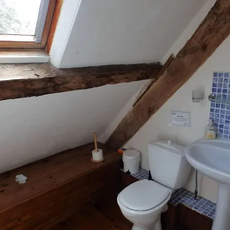 6-bed Sleeps 13 Pool & Pet Friendly * Saint-Sauveur-de-Carrouges